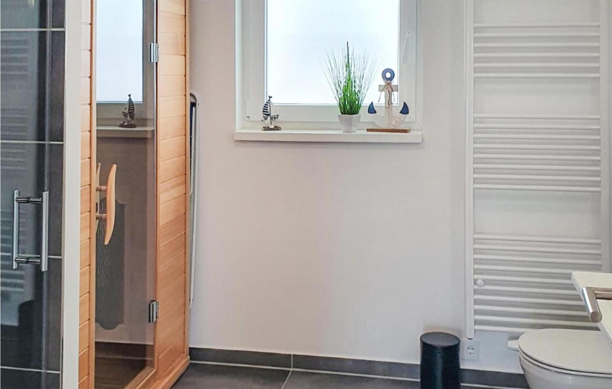 Nice Home In Tossens With Kitchen 外观 照片